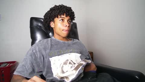 black_tentationx online show from February 14, 2025, 6:23 am