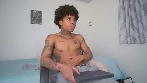 black_tentationx online show from June 19, 2026, 4:39 am