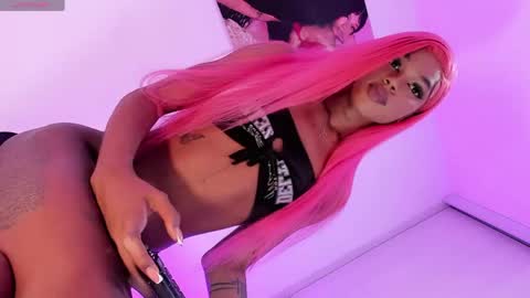 Snapshot of black_thifanny1 chatting on April 29, 2026, 1:26 pm black_thifanny1 online show from April 29, 2026, 1:26 pm