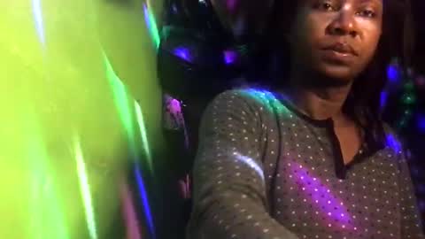 Crystal online show from January 22, 2025, 7:03 am