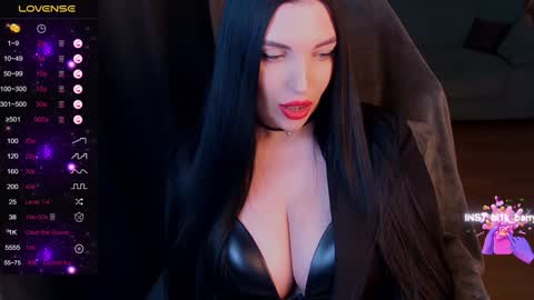 blackberry_star online show from December 7, 2024, 8:44 am