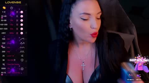 blackberry_star online show from December 26, 2024, 12:05 pm