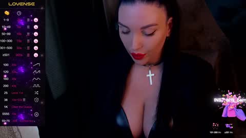 blackberry_star online show from January 23, 2025, 7:22 am