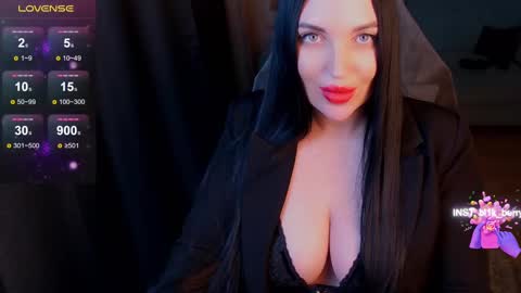 blackberry_star online show from February 23, 2025, 1:42 pm