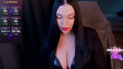 blackberry_star online show from March 7, 2025, 8:02 am