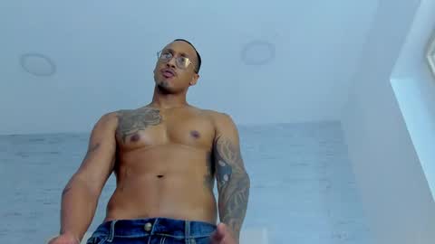 Snapshot of blackboy2874 chatting on September 12, 2025, 12:55 am DWAYNE BELL online show from September 12, 2025, 12:55 am