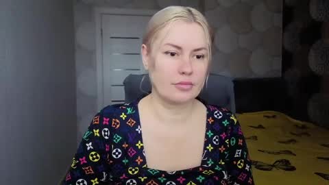 Snapshot of blackeyes11 chatting on May 24, 2026, 3:33 am blackeyes11 online show from May 24, 2026, 3:33 am