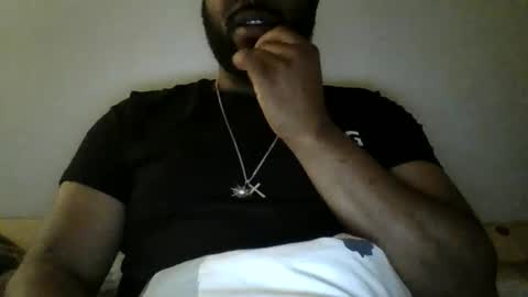 luis online show from April 25, 2026, 10:51 pm