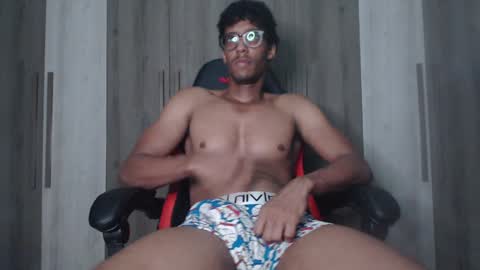 Blackguy720 online show from December 21, 2024, 3:03 am