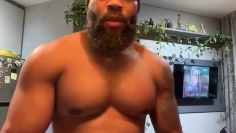 Macauly online show from March 4, 2026, 10:16 pm