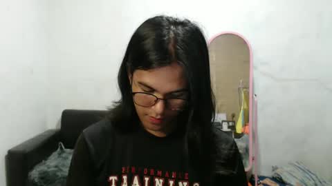 Ellez online show from December 14, 2024, 6:41 pm