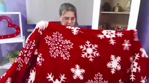 Z O E Y online show from December 23, 2024, 7:17 am