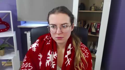 Z O E Y online show from January 18, 2025, 9:02 am