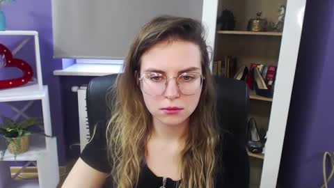 Z O E Y online show from January 20, 2025, 11:35 am