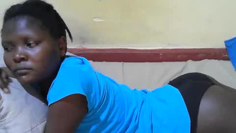 blackslim_girl2 online show from October 14, 2025, 9:26 pm