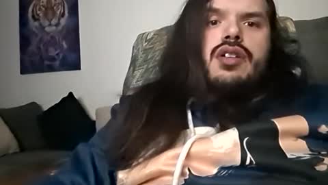 Snapshot of blackwolf94 chatting on February 15, 2025, 5:41 am Black wolf online show from February 15, 2025, 5:41 am