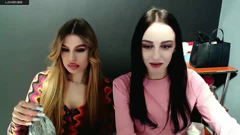 Ivy online show from December 24, 2024, 2:33 pm