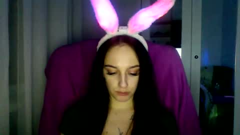 Ivy online show from January 12, 2025, 6:38 pm