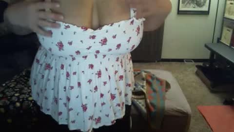 bladesizzo3111 online show from January 3, 2025, 8:43 am