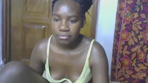 VIVIAN online show from October 14, 2025, 2:23 am