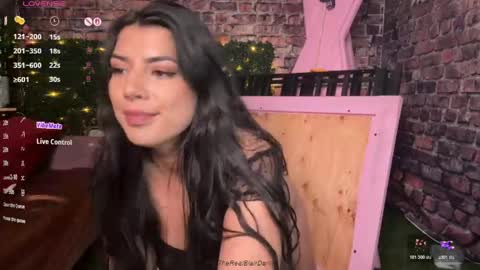 Blair Darling online show from June 7, 2026, 3:32 am