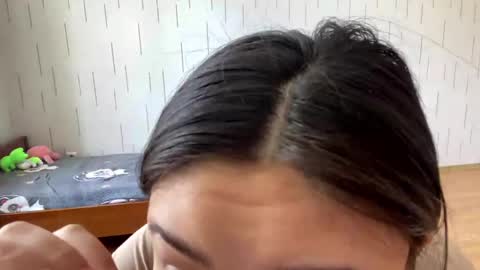 Mila online show from April 18, 2026, 7:23 am