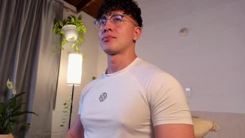 Blake Levi  Independent Model online show from February 8, 2025, 11:24 pm