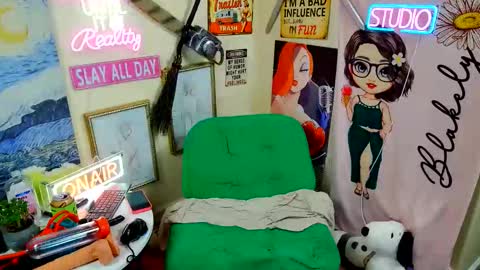 Blakely Morningstar   online show from April 16, 2026, 8:04 am