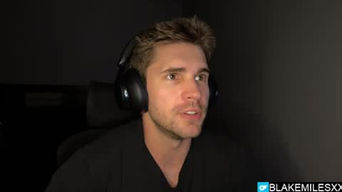 Snapshot of blakemiles2 chatting on May 17, 2026, 1:58 am Blake Miles online show from May 17, 2026, 1:58 am