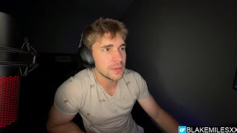 Snapshot of blakemiles2 chatting on July 18, 2026, 2:05 am Blake Miles online show from July 18, 2026, 2:05 am