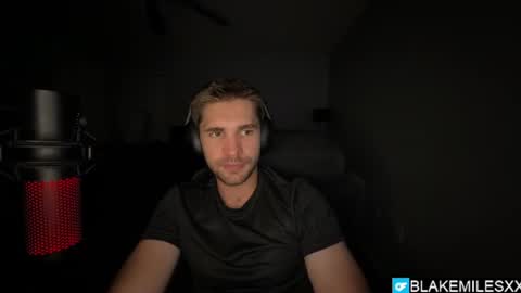 Snapshot of blakemiles2 chatting on July 31, 2026, 2:44 am Blake Miles online show from July 31, 2026, 2:44 am
