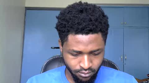 blakmoufaka online show from November 19, 2025, 4:12 am