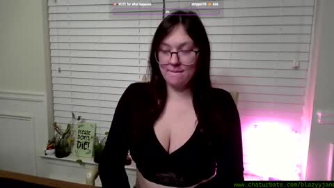 Blazyy Jane online show from December 26, 2024, 11:35 pm