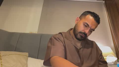 Leo online show from November 15, 2025, 6:22 am