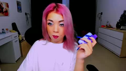 Nicole online show from December 3, 2024, 4:03 am