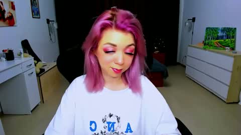 Nicole online show from December 29, 2024, 10:34 am