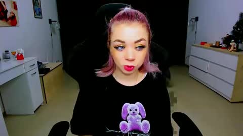 Nicole online show from January 13, 2025, 3:34 am