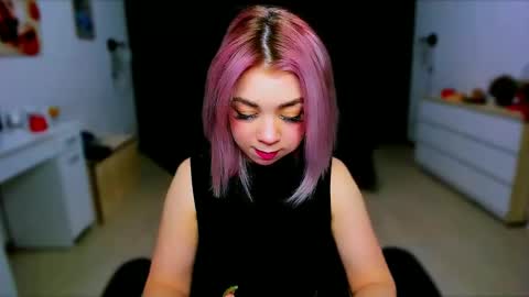 Nicole online show from January 20, 2025, 6:31 am