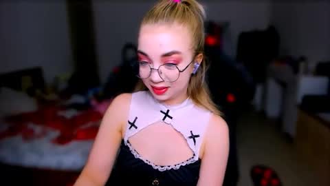 Snapshot of blinkofeyess chatting on March 11, 2026, 7:03 am Nicole online show from March 11, 2026, 7:03 am