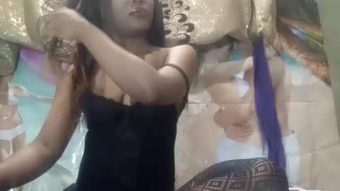 Lola online show from September 22, 2025, 3:19 am