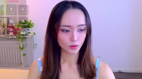 YoYo online show from June 8, 2026, 8:15 am