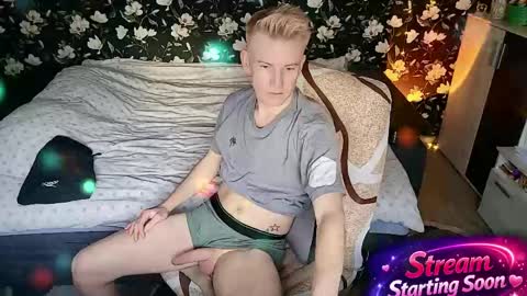 blond_boy69 online show from April 24, 2026, 2:41 pm