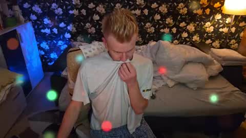 blond_boy69 online show from May 11, 2026, 11:02 pm