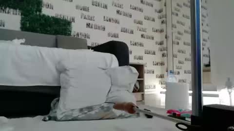 blonddaiana23 online show from February 11, 2025, 5:16 am