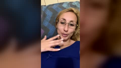 blonde3292 online show from March 2, 2026, 6:15 pm