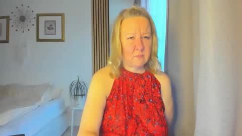 Nicole online show from March 10, 2025, 4:14 pm