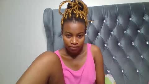 Snapshot of blondebarbiey chatting on March 8, 2026, 4:55 pm blonde online show from March 8, 2026, 4:55 pm