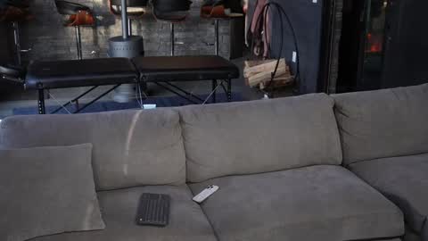 blondefoxsilverfox online show from February 21, 2025, 3:43 pm