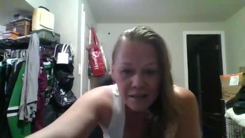 Snapshot of blondetoplease chatting on June 3, 2026, 6:38 am blondetoplease online show from June 3, 2026, 6:38 am