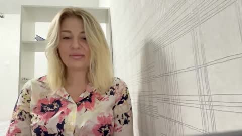 blondie_xoxoxo online show from September 23, 2025, 6:05 am